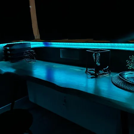 J&d Business In Lage Inklusive Kueche, Waschmaschine, Parkplatz, Tv, Wlan, Netflix