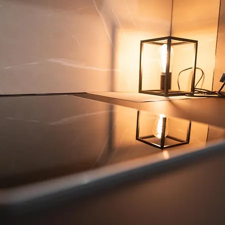 J&d Business In Lage Inklusive Kueche, Waschmaschine, Parkplatz, Tv, Wlan, Netflix 아파트 *