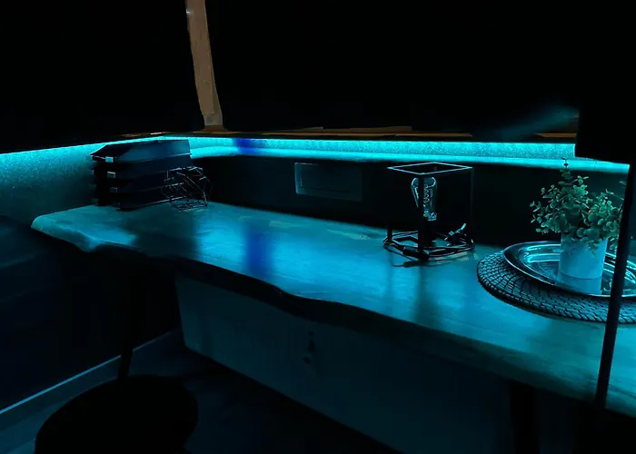 J&d Business In Lage Inklusive Kueche, Waschmaschine, Parkplatz, Tv, Wlan, Netflix