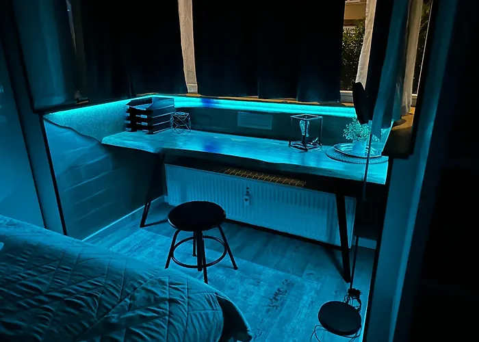 J&d Business In Lage Inklusive Kueche, Waschmaschine, Parkplatz, Tv, Wlan, Netflix 빌레펠트